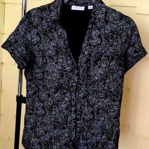 NY&Co black and white short sleeves button up